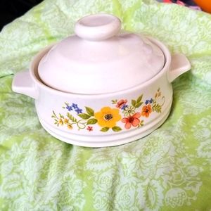 Vintage 1980 Sweet Flowers stoneware crock w lid - bowl made JAPAN